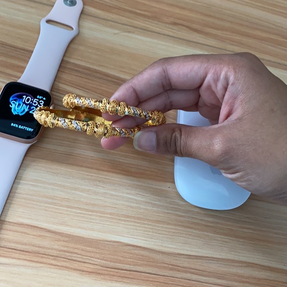 Solid 22k gold bangles - Picture 9 of 11